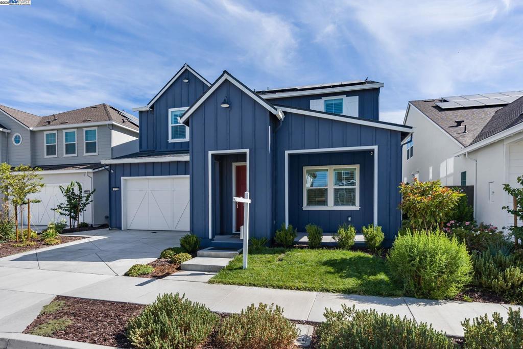 3229 Jake St