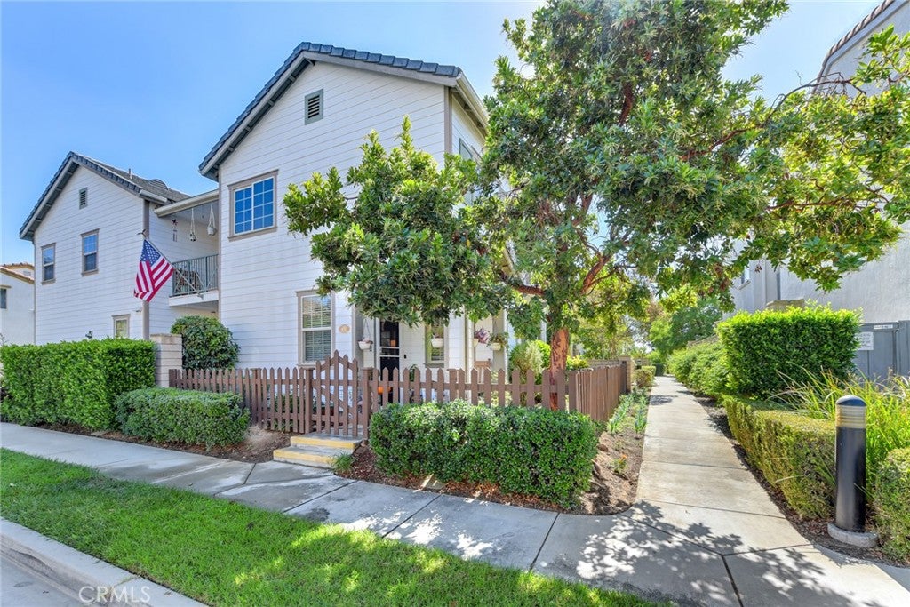 Photo of 450 Merced Court, Corona, CA 92878 (MLS # IG26212600)