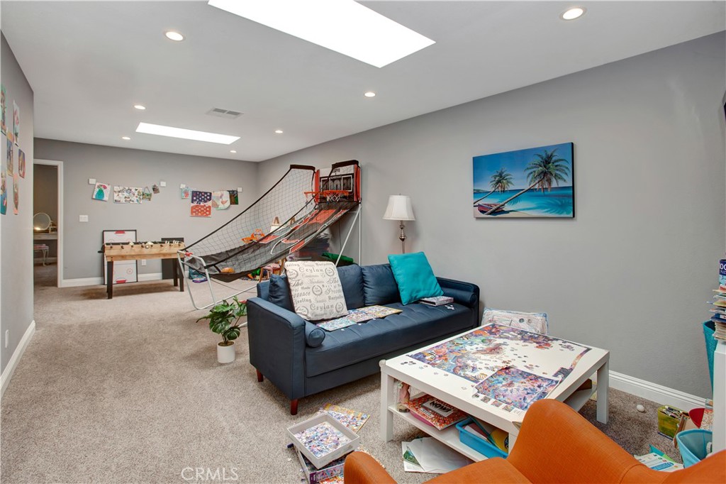 Lake Forest Keys (LK) - Residential Lease