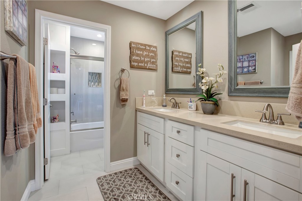 Lake Forest Keys (LK) - Residential Lease