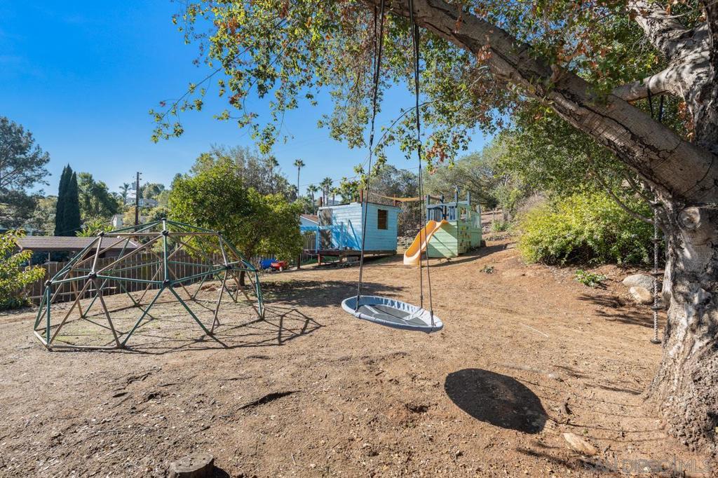 1449 Bernita Way