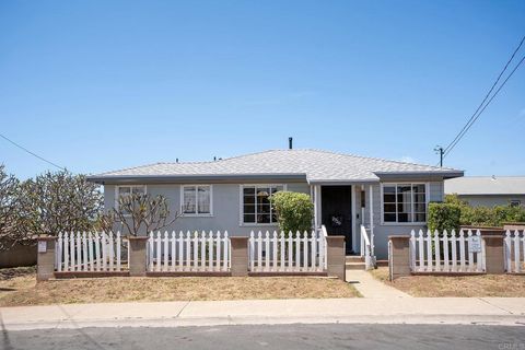 2726 Comstock St San Diego CA 92111