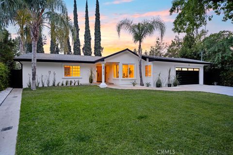 24100 Philiprimm Street Woodland Hills CA 91367