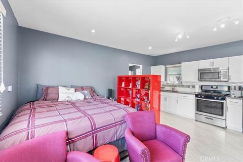 Tiny photo for 2116 S Cloverdale Ave, Los Angeles, CA 90016 (MLS # WS26049615)