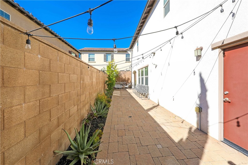 Colibri - Residential Lease