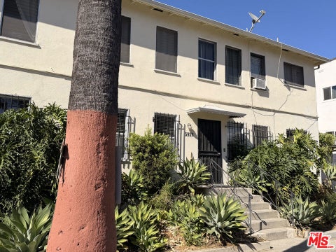 Photo of 5951 Carlton Way WAY, Los Angeles, CA 90028 (MLS # 26967977)