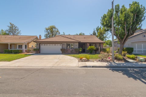 Photo of 42281 Camino Romo, Temecula, CA 92592 (MLS # OC26173552)