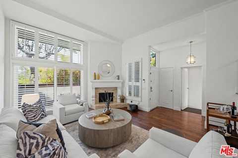 Photo of 17169 Palisades Circle, Pacific Palisades, CA 90272 (MLS # 26680179)