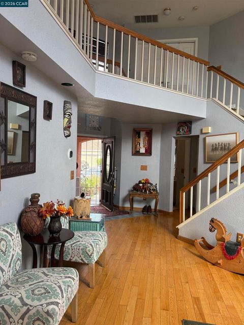 Photo of 905 Anderson, Suisun City, CA 94585 (MLS # 41131791)