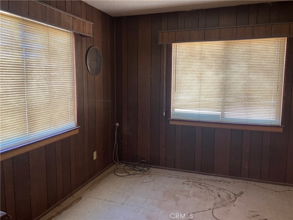 21989 Widgeon Way (Flint)