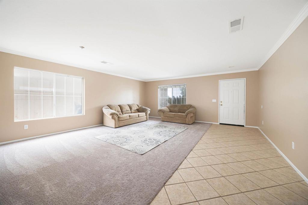 314 La Soledad Way