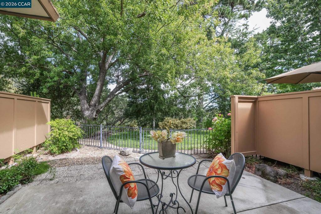 1252 Singingwood Ct. CT 3, Walnut Creek CA 94595