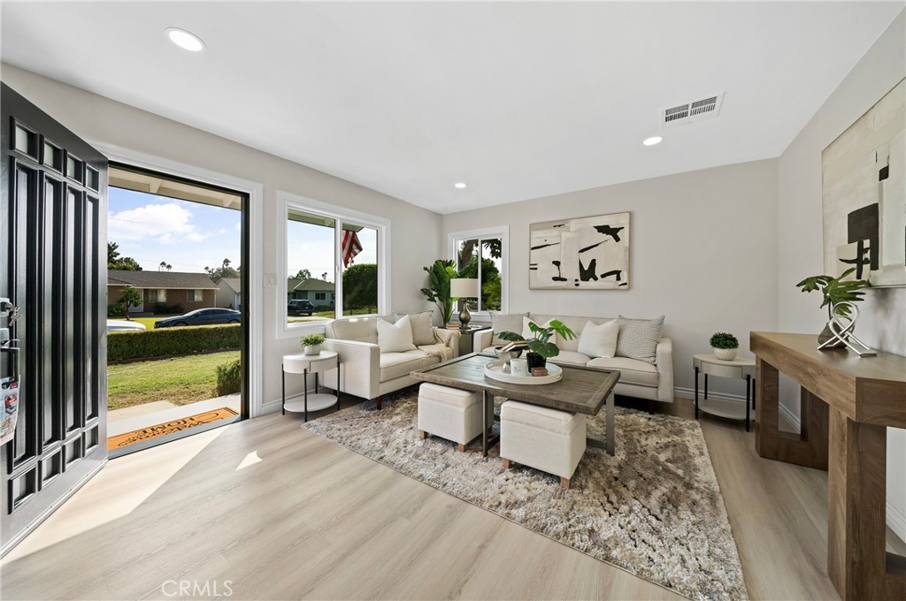 Properties 2 1823 Broadland Avenue