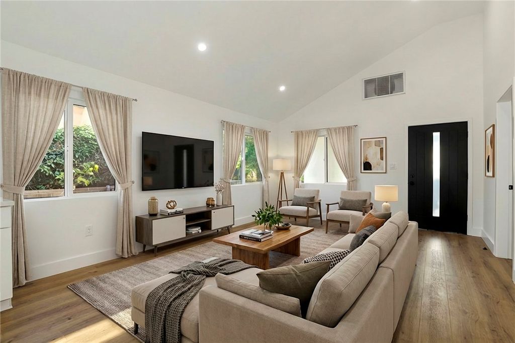 Photo of 1247 25th Street, Santa Monica, CA 90404 (MLS # SB25265887)