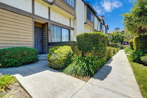 Photo of 21209 Lassen Street #4, Los Angeles, CA 91311 (MLS # P1-27199)