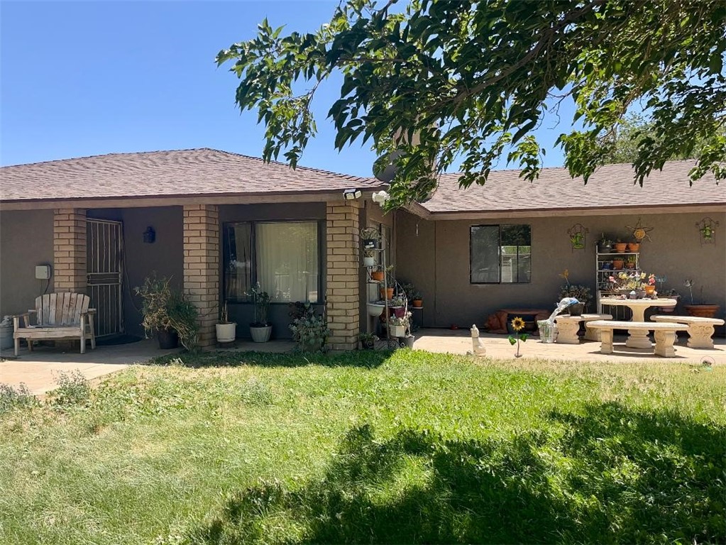 9752 E Avenue Q6
