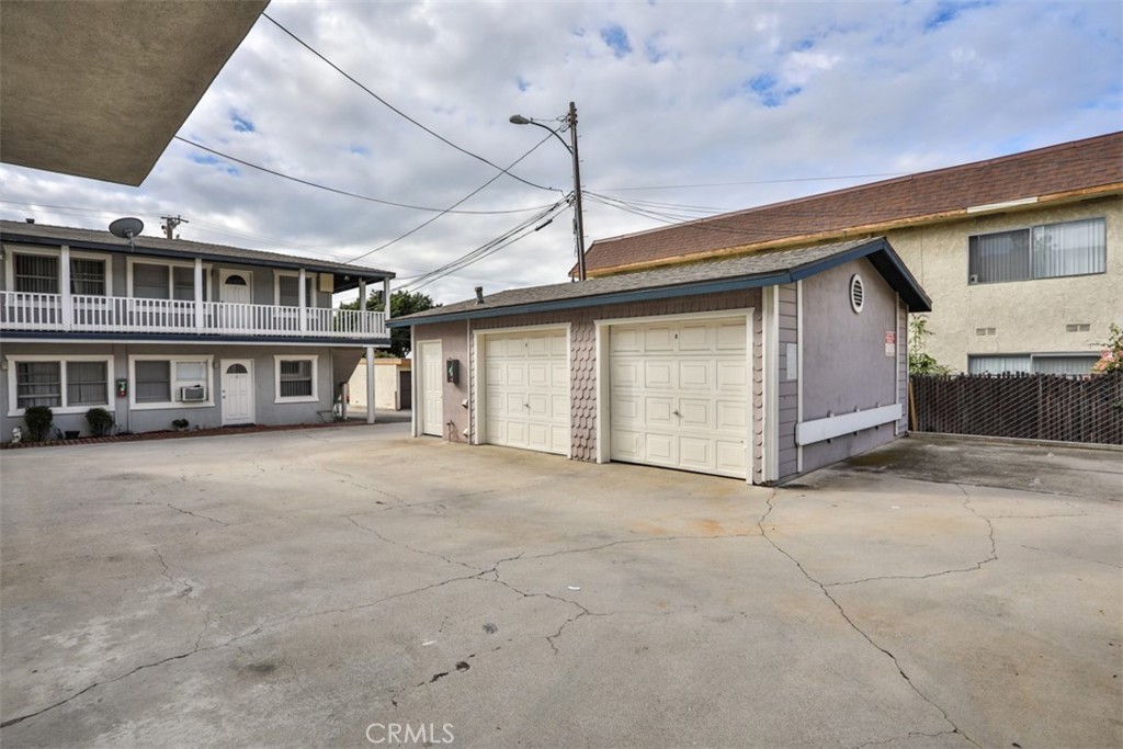 310 W Mountain View Ave