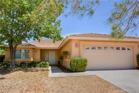 Photo of 13291 Great Falls Ave, Victorville, CA 92395 (MLS # IG26089713)
