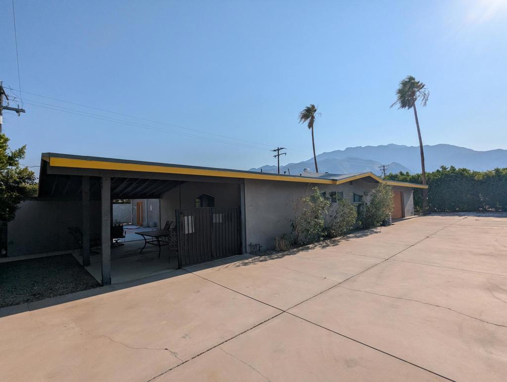 Welcome to your Palm Springs retreat! This charming single-family home features an open and bright floor plan with spacious living areas, a modern kitchen, and generously sized bedrooms. The backyard offers the perfect pool setting for entertaining or enjoying peaceful desert evenings. Ideally located near shopping, dining, schools, and just minutes from downtown Palm Springs, this home combines comfort, convenience, and lifestyle.