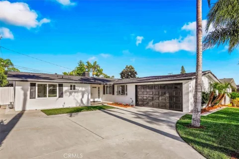 MLS: OC26183504