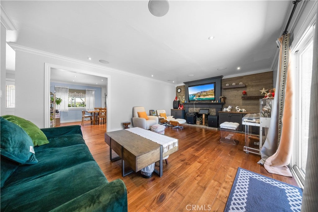 125 W Ronwood Street