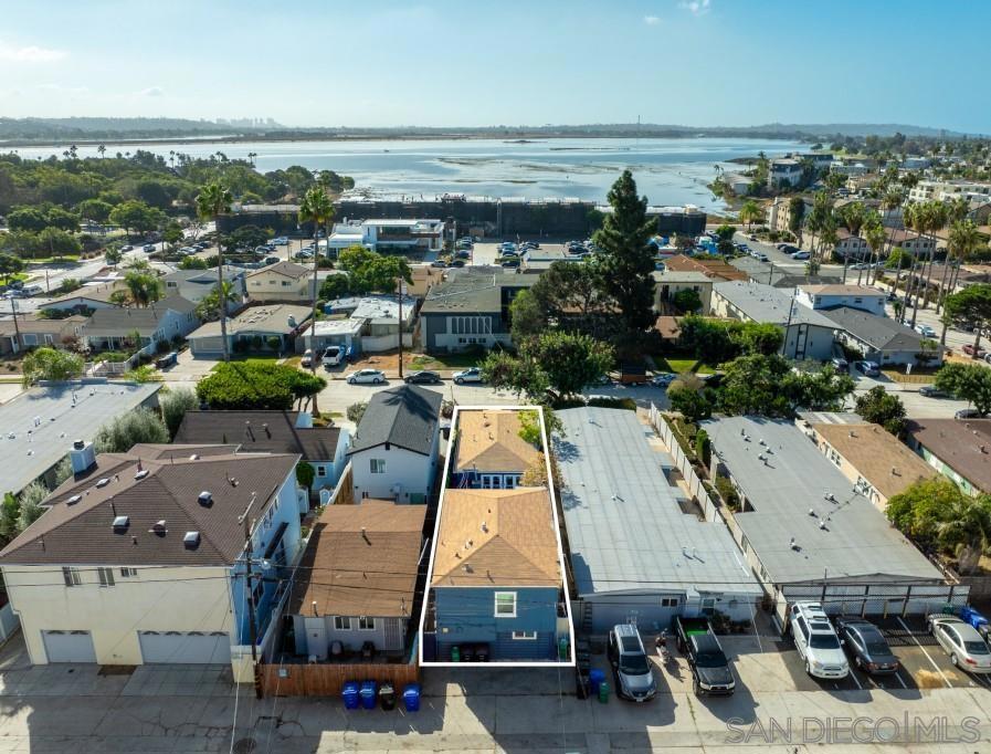 Pacific Beach - Residential Income