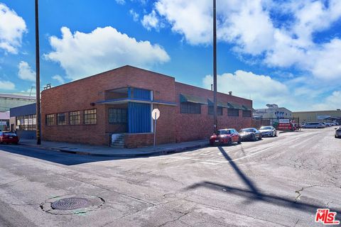 Photo of 2302 E 38th Street, Vernon, CA 90058 (MLS # 26672933)