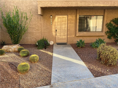Photo of 5798 Los Coyotes Dr, Palm Springs, CA 92264 (MLS # DW26041651)