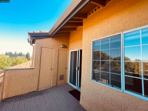 Photo of 450 bollinger canyon lane LN #392, San Ramon, CA 94582 (MLS # 41149249)