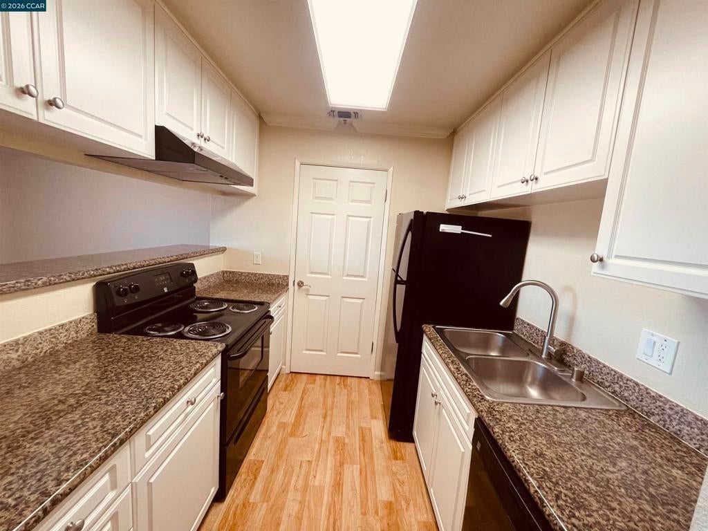 Properties 3 450 bollinger canyon lane 392