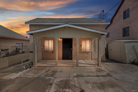 Photo of 2127 City View, Los Angeles, CA 90033 (MLS # TR25262709)