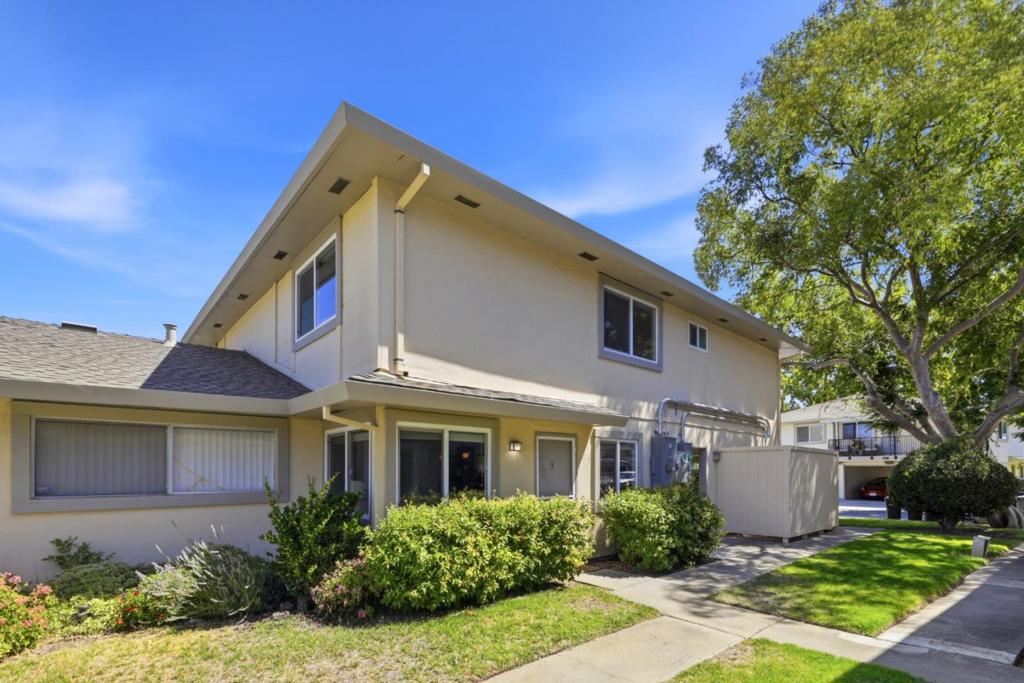 2320 Samaritan Place 3