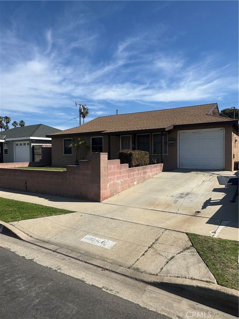 18806 Cairo Carson CA 90746