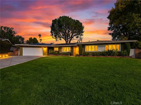 22301 Marilla Street, Chatsworth, CA 91311 - MLS#: SR25270071