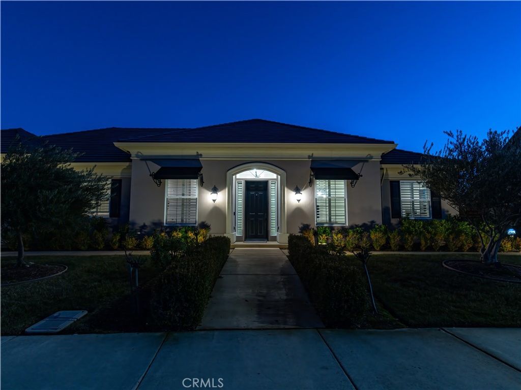 Photo of 320 Cool Valley Rd, Paso Robles, CA 93446 (MLS # NS26011228)