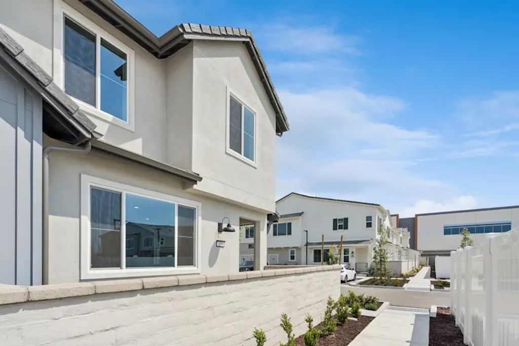 Photo of 3580 S Eichler Paseo, Ontario, CA 91761 (MLS # OC26073486)