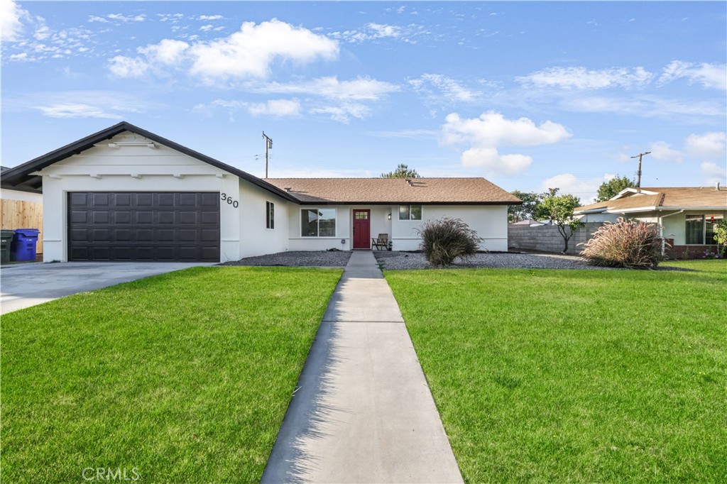Welcome to this beautifully renovated 3-bedroom, 2-bathroom home offering 1,144 sq ft of living space on a generously sized 8,640 sq ft lot in desirable North Rialto! Thoughtfully upgraded from top to bottom, this move-in ready gem boasts an open floor plan with water-resistant laminate flooring and recessed lighting throughout. The modern kitchen is sure to impress, featuring quartz countertops, an oversized island with gas stove, white shaker cabinets, and sleek gold fixtures that add a designer touch.
Both bathrooms have been completely updated with new ceramic tile, modern vanities, and stylish fixtures. Freshly painted inside and out, the home offers a clean, bright, and welcoming feel.
Enjoy the benefits of a large lot with ample space for gatherings, gardening, or future additions. Ideally located near local favorites like In-N-Out Burger, The Coffee Bean & Tea Leaf, and just minutes from the Renaissance Marketplace for shopping, dining, and entertainment.
This is your chance to own a move-in ready home in one of Rialto’s most sought-after neighborhoods. Schedule your tour today!