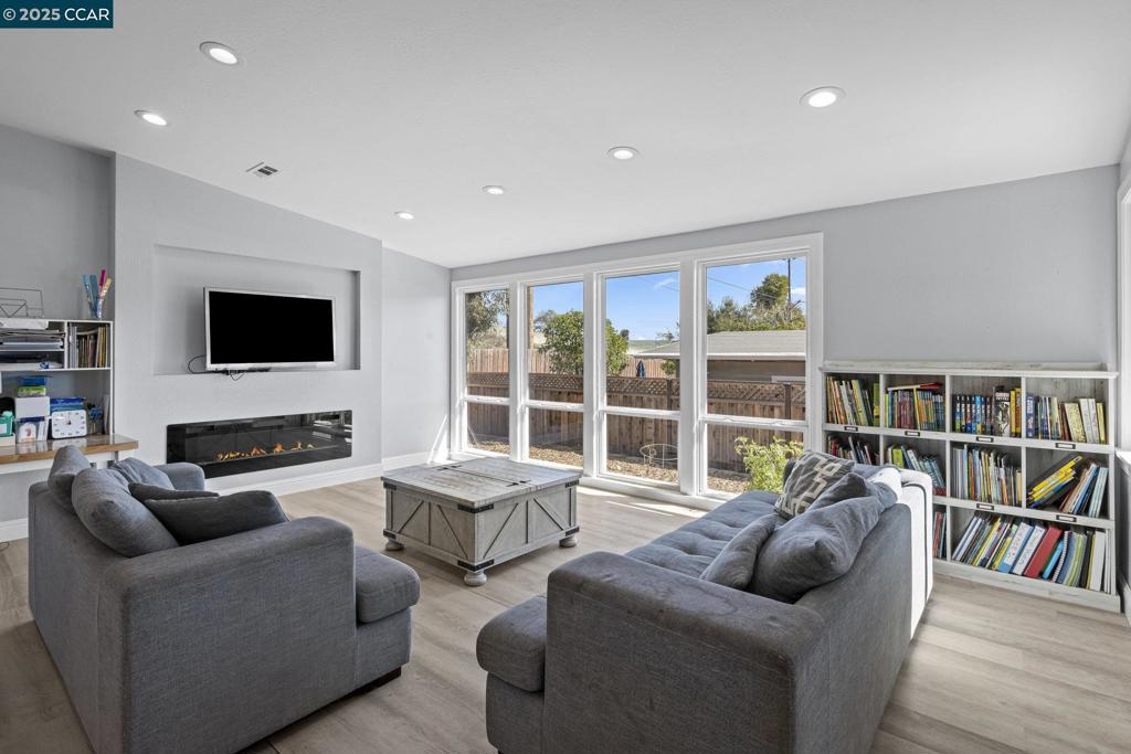 BECKETT ACRES - Residential