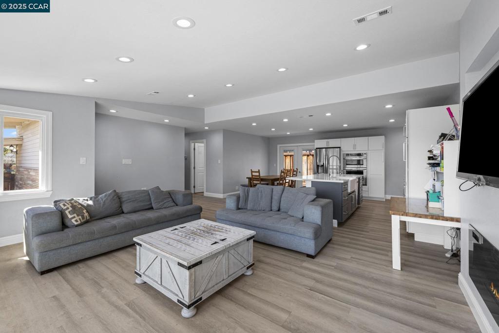 BECKETT ACRES - Residential