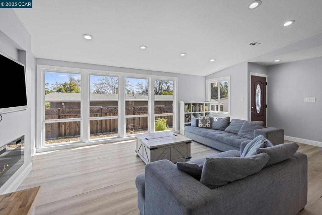 BECKETT ACRES - Residential