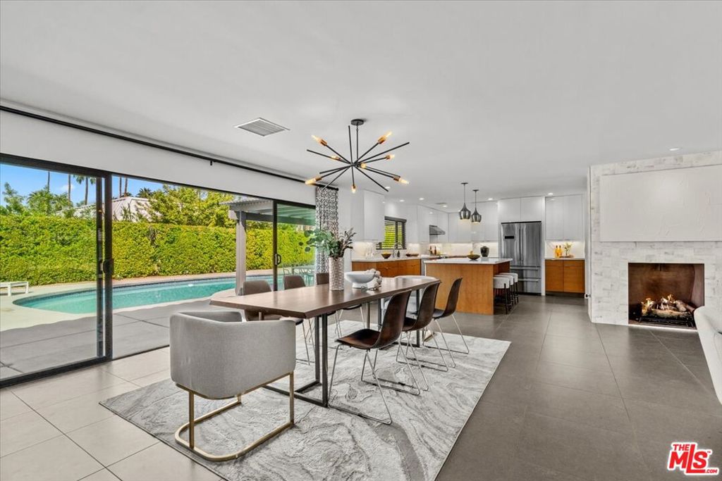 Los Compadres - Residential