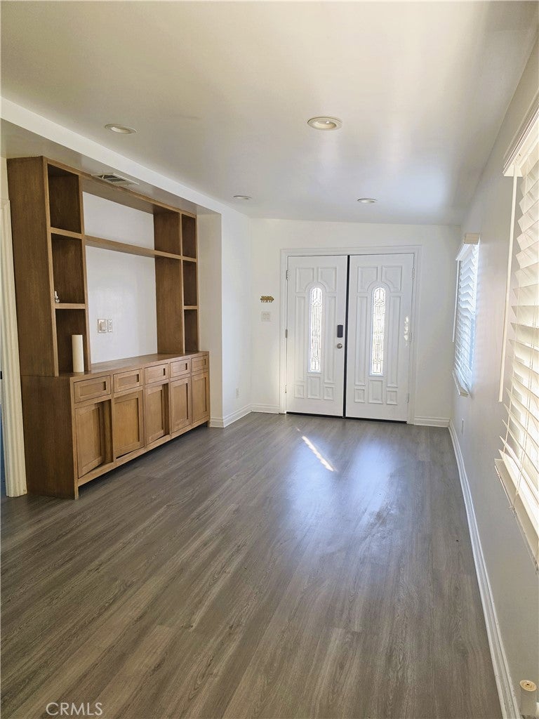 1765 PUENTE AVE 22