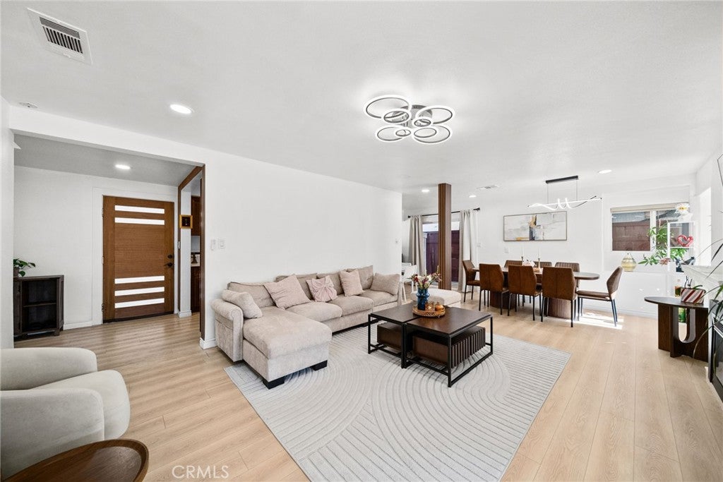7643 Sausalito Avenue