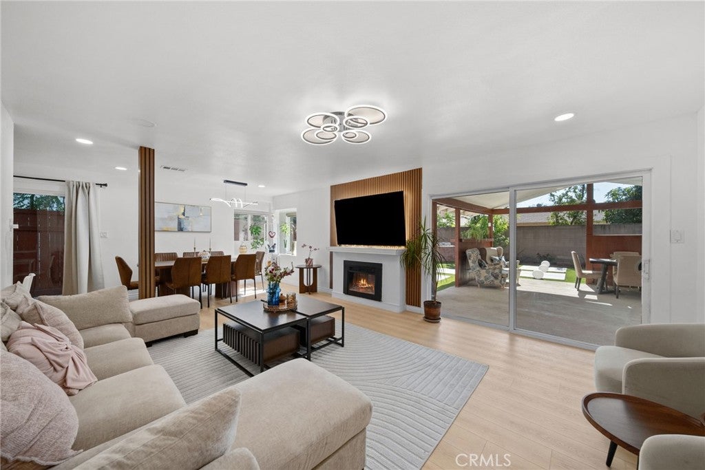 7643 Sausalito Avenue
