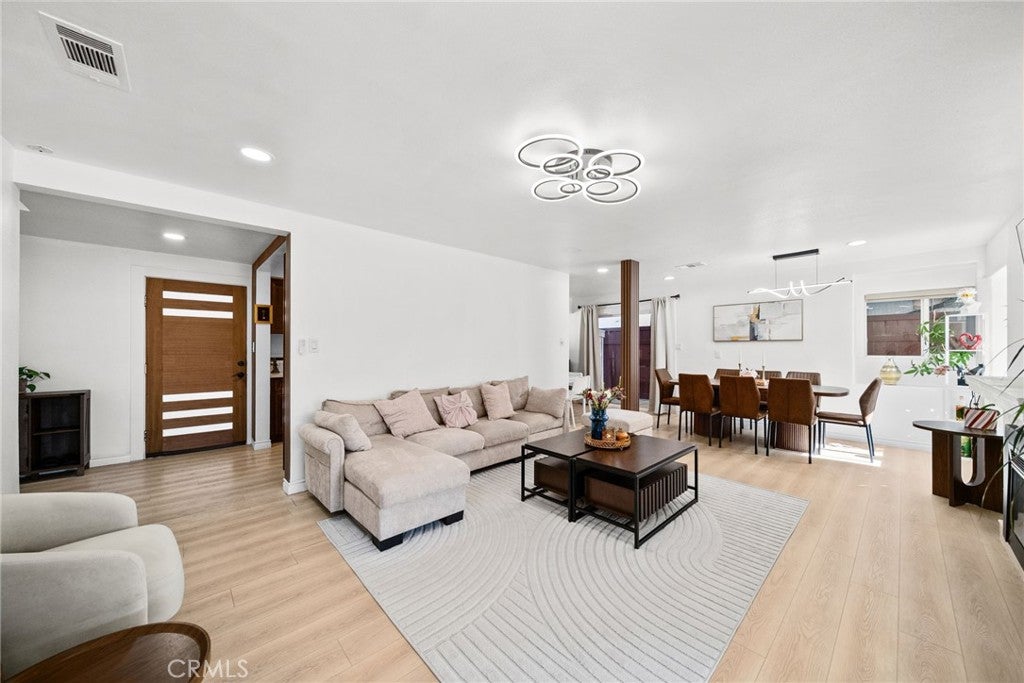 7643 Sausalito Avenue