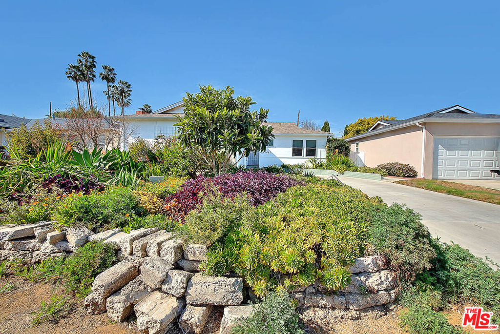 12467 Beatrice Street