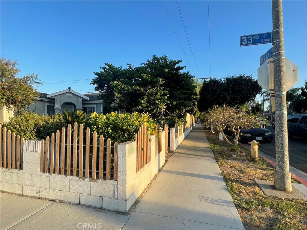 1390 W 33rd Street