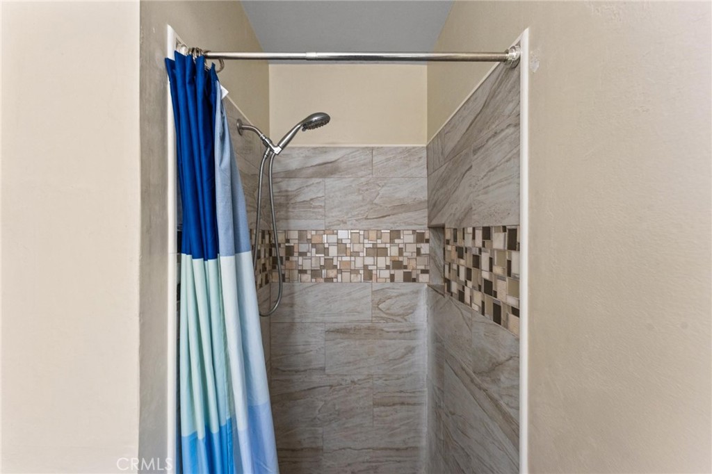 Tustin Place (TP) - Residential Lease