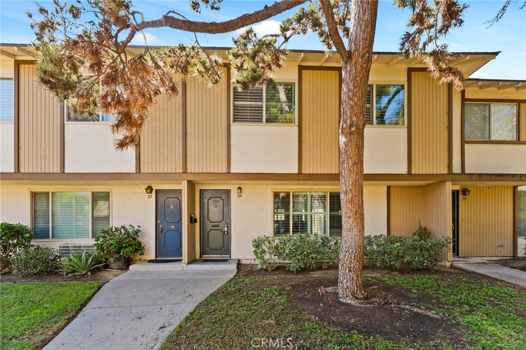 Tustin Place (TP) - Residential Lease