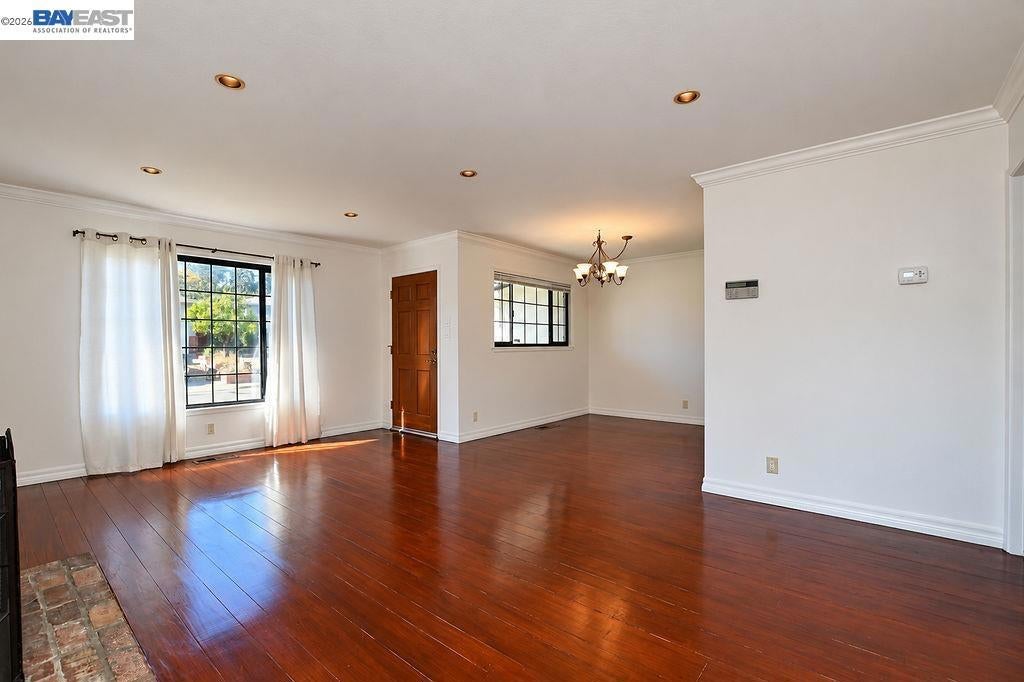 18416 Lakecrest Ct